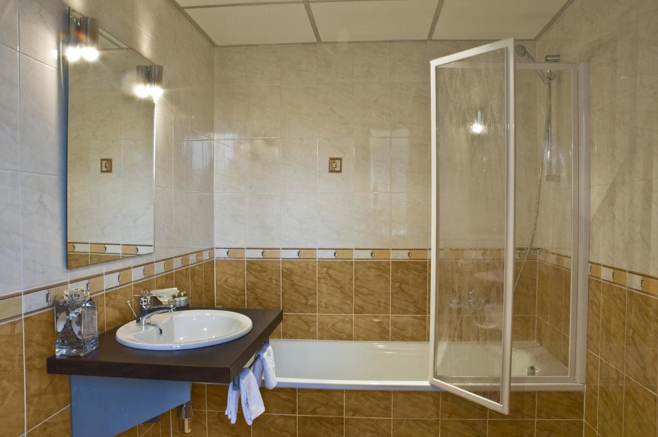 Hotel 4 Zona Софія Екстер'єр фото
