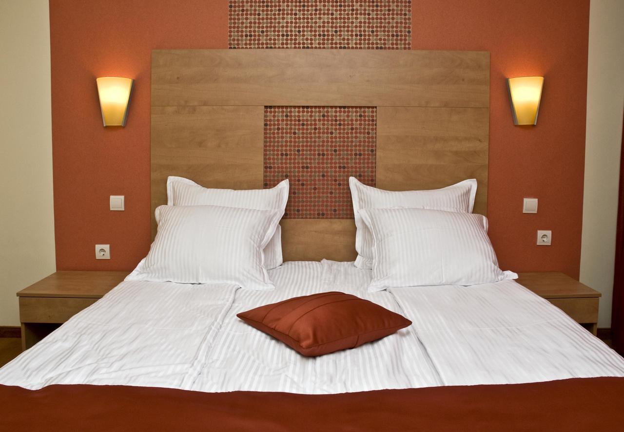 Hotel 4 Zona Софія Екстер'єр фото